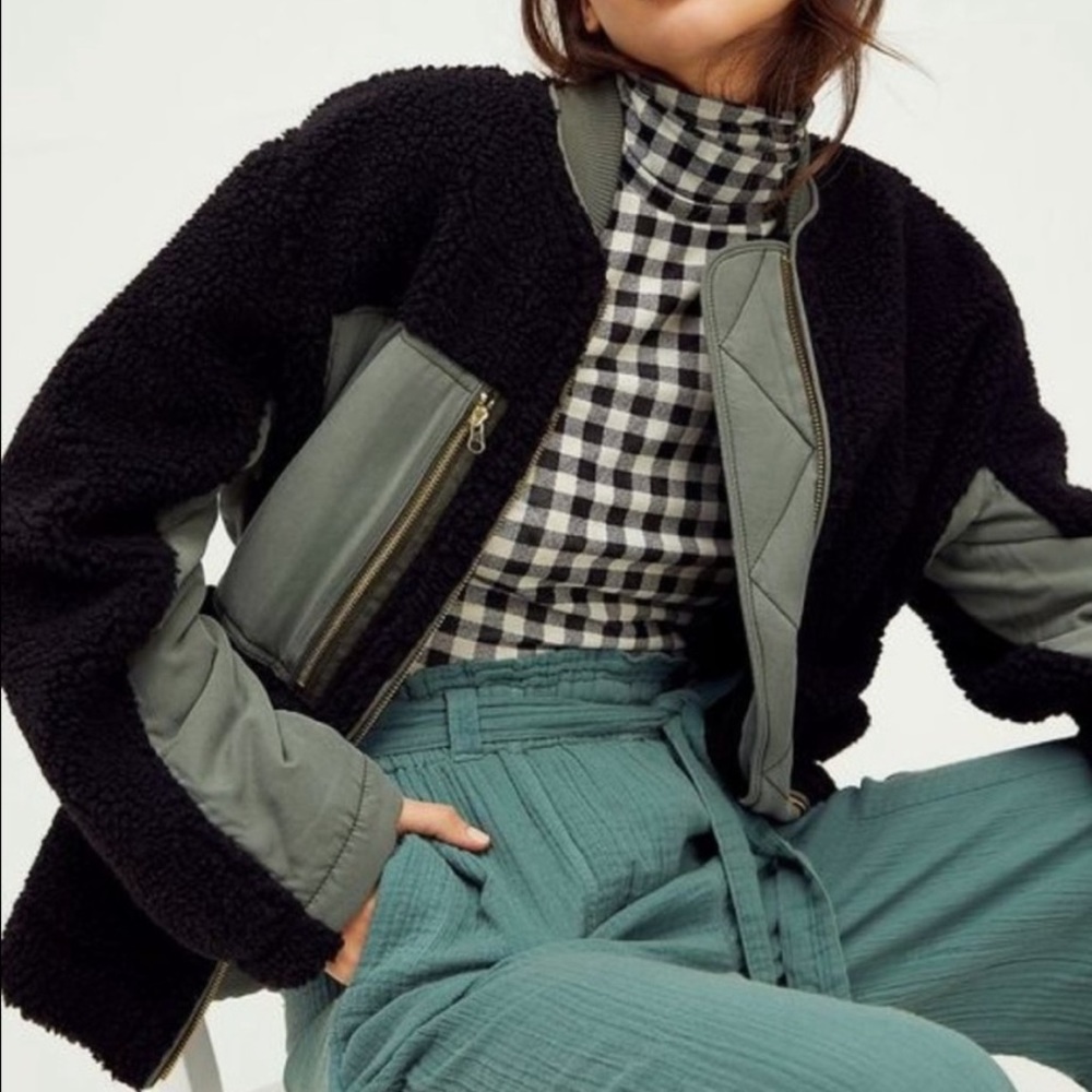 We the Free FP Remington sherpa jacket black / green Medium